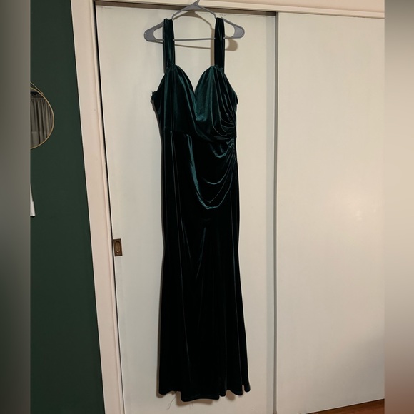 Revelry Ariel Convertible Velvet Dress Size 20 - Picture 2 of 4